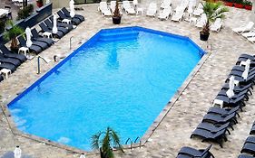 Rubic Apartment Spa N Pool Beach Resort